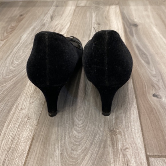 Midtown black heels (velvet) size 10 - Picture 3 of 6